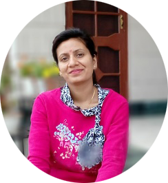 Teacher Priyanka at Savitra Yoga